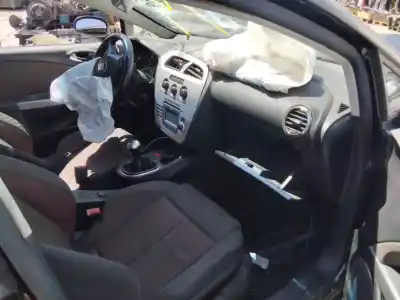 Veicolo di demolizione seat leon (1p1) comfort limited dell'anno 2001 alimentato bxe