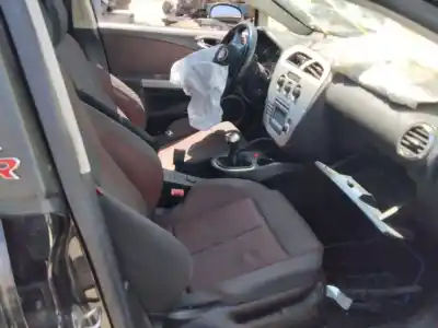 Veicolo di demolizione seat leon (1p1) comfort limited dell'anno 2001 alimentato bxe