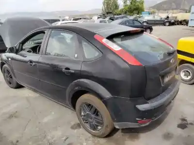 Veículo de Sucata ford focus berlina (cap) ambiente (d) do ano 2001 alimentado 