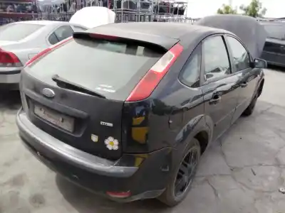 Veículo de Sucata ford focus berlina (cap) ambiente (d) do ano 2001 alimentado 