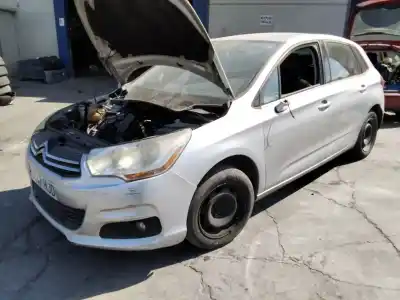 Veículo de Sucata citroen c4 lim. business do ano 2001 alimentado 