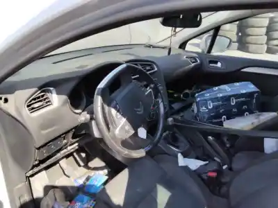 Veículo de Sucata citroen c4 lim. business do ano 2001 alimentado 