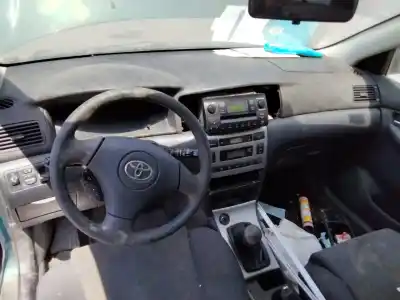 Scrapping Vehicle toyota corolla (e12) 1.6 16v of the year 2001 powered 