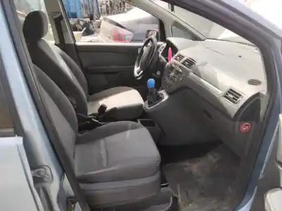 Scrapping Vehicle ford c-max (cb3) ghia of the year 2001 powered 