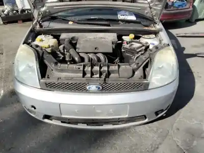 Veículo de Sucata ford fiesta (cbk) ambiente do ano 2001 alimentado 