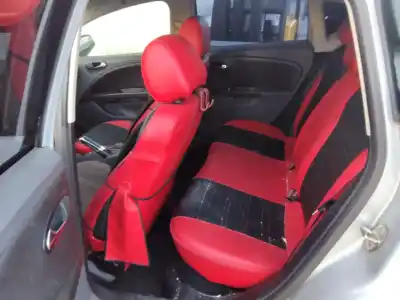 Veículo de Sucata seat leon (1p1) comfort limited do ano 2001 alimentado 