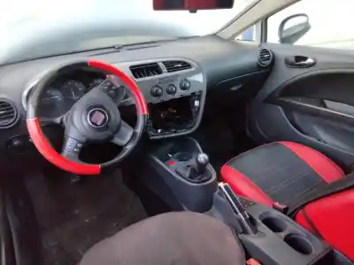 Veículo de Sucata seat leon (1p1) comfort limited do ano 2001 alimentado 