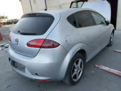 Veículo de Sucata seat leon (1p1) comfort limited do ano 2001 alimentado 