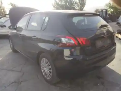 Sloopvoertuig peugeot 308 active van het jaar 2001 aangedreven 9h05