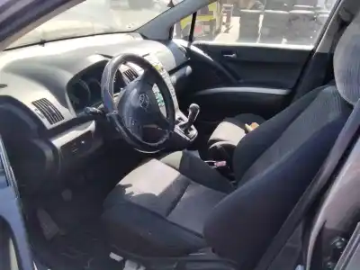 Утилизация автомобиля TOYOTA COROLLA VERSO (R1)  года 2001 питание 2ADFHV