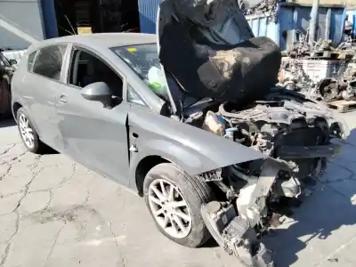 Veículo de Sucata seat leon (1p1) comfort limited do ano 2001 alimentado cax