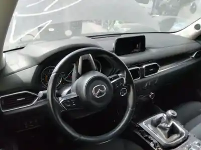 Здавання транспортного засобу mazda cx-5 center-line 2wd року 2001 потужний sh18