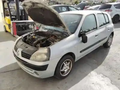 Здавання транспортного засобу renault clio ii fase ii (b/cb0) base authentique 65 cv / 48 kw року 2001 потужний 