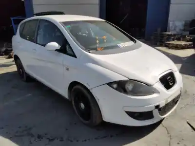 Veículo de Sucata seat altea xl (5p5) family do ano 2001 alimentado 