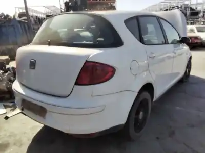 Veículo de Sucata seat altea xl (5p5) family do ano 2001 alimentado 