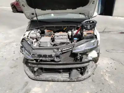 Veículo de Sucata VOLKSWAGEN GOLF VII (5G1, BQ1, BE1, BE2) E-GOLF do ano 2001 alimentado 0