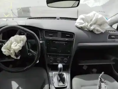 Veículo de Sucata volkswagen golf vii (5g1, bq1, be1, be2) e-golf do ano 2001 alimentado 0