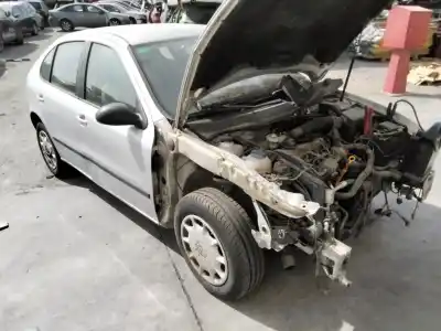 Sloopvoertuig seat leon (1m1) signo van het jaar 2001 aangedreven alh