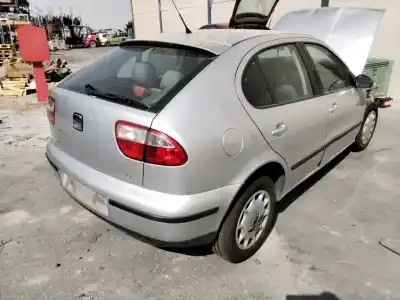 Sloopvoertuig seat leon (1m1) signo van het jaar 2001 aangedreven alh