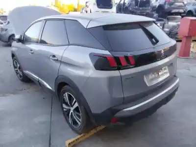 Veículo de Sucata peugeot 3008 active do ano 2001 alimentado 