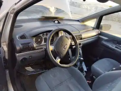 Veículo de Sucata ford galaxy (vy) ambiente do ano 2001 alimentado 