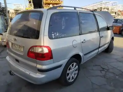 Veículo de Sucata ford galaxy (vy) ambiente do ano 2001 alimentado 