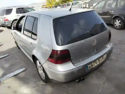Veicolo di demolizione VOLKSWAGEN GOLF IV BERLINA (1J1)  dell'anno 2001 alimentato 