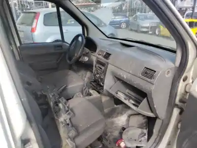 Veículo de Sucata ford transit connect (tc7) furgón (2006->) do ano 2001 alimentado 