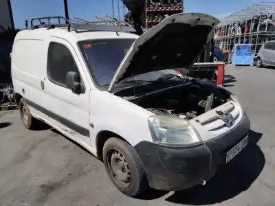 Veicolo di demolizione PEUGEOT PARTNER (S2)  dell'anno 2001 alimentato 