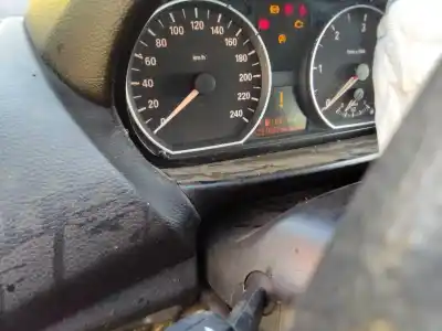 Veículo de Sucata bmw serie 1 berlina (e81/e87) 118d do ano 2001 alimentado n47d20c