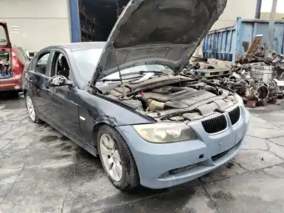 Veículo de Sucata bmw serie 3 berlina (e90) 318d do ano 2001 alimentado 