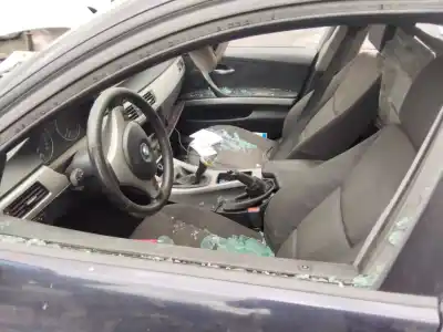 Veículo de Sucata bmw serie 3 berlina (e90) 318d do ano 2001 alimentado 