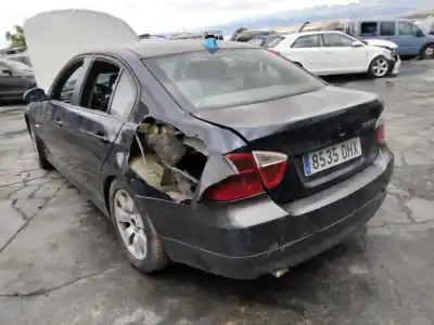 Veículo de Sucata bmw serie 3 berlina (e90) 318d do ano 2001 alimentado 