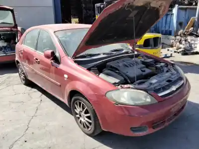 Sloopvoertuig chevrolet lacetti se van het jaar 2001 aangedreven 