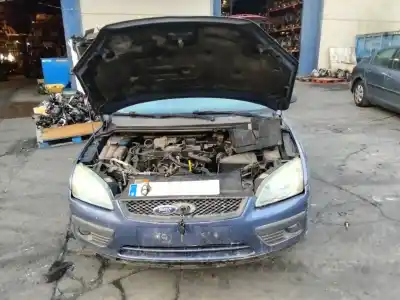 Veículo de Sucata ford focus berlina (cap) ambiente (d) do ano 2001 alimentado 