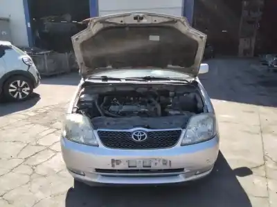 Veicolo di demolizione toyota corolla (e12) 2.0 d-4d sol berlina dell'anno 2001 alimentato 