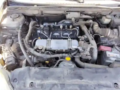 Veicolo di demolizione toyota corolla (e12) 2.0 d-4d sol berlina dell'anno 2001 alimentato 