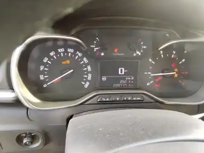 Scrapping Vehicle citroen c3 collection 99 cv / 73 kw of the year 2001 powered bhy