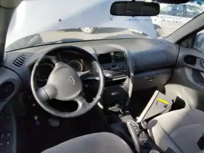 Veicolo di demolizione hyundai santa fe (sm) 2.0 gls crdi dell'anno 2001 alimentato 