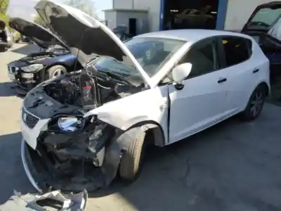 Veículo de Sucata seat ibiza (6j5) stylance / style do ano 2001 alimentado cay