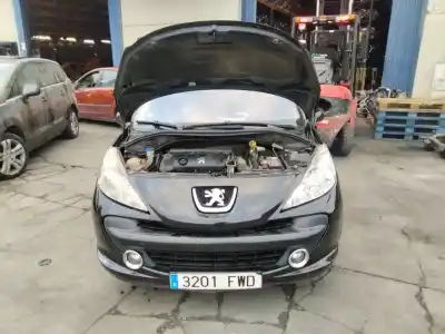 Veículo de Sucata peugeot 207 cc 1.6 16v do ano 2001 alimentado 