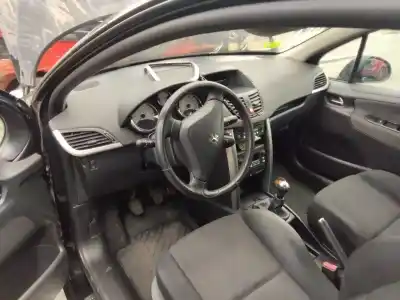 Veículo de Sucata peugeot 207 cc 1.6 16v do ano 2001 alimentado 