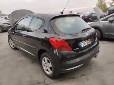 Veículo de Sucata peugeot 207 cc 1.6 16v do ano 2001 alimentado 