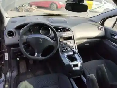 Veículo de Sucata peugeot 5008 premium do ano 2001 alimentado rhe