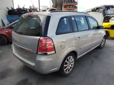 Veículo de Sucata opel zafira b cosmo do ano 2001 alimentado 