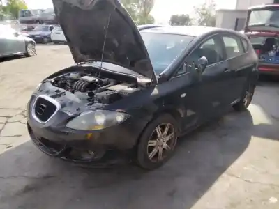 Veículo de Sucata seat leon (1p1) comfort limited do ano 2001 alimentado 