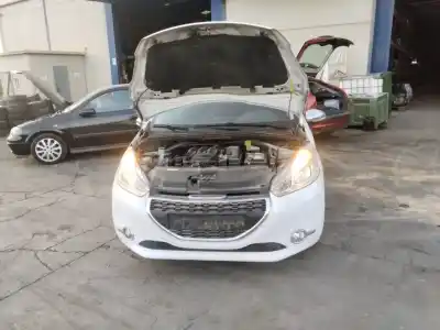 Hurda Aracı PEUGEOT 208  Yılın 2001 güçlü 