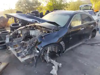 Sloopvoertuig INFINITI FX FX30d S van het jaar 2001 aangedreven 