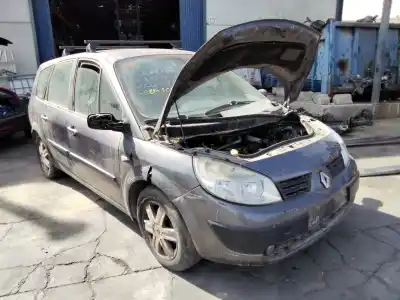 Scrapping Vehicle renault scenic ii pack authentique 110 cv / 81 kw of the year 2001 powered 