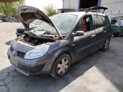 Scrapping Vehicle renault scenic ii pack authentique 110 cv / 81 kw of the year 2001 powered 